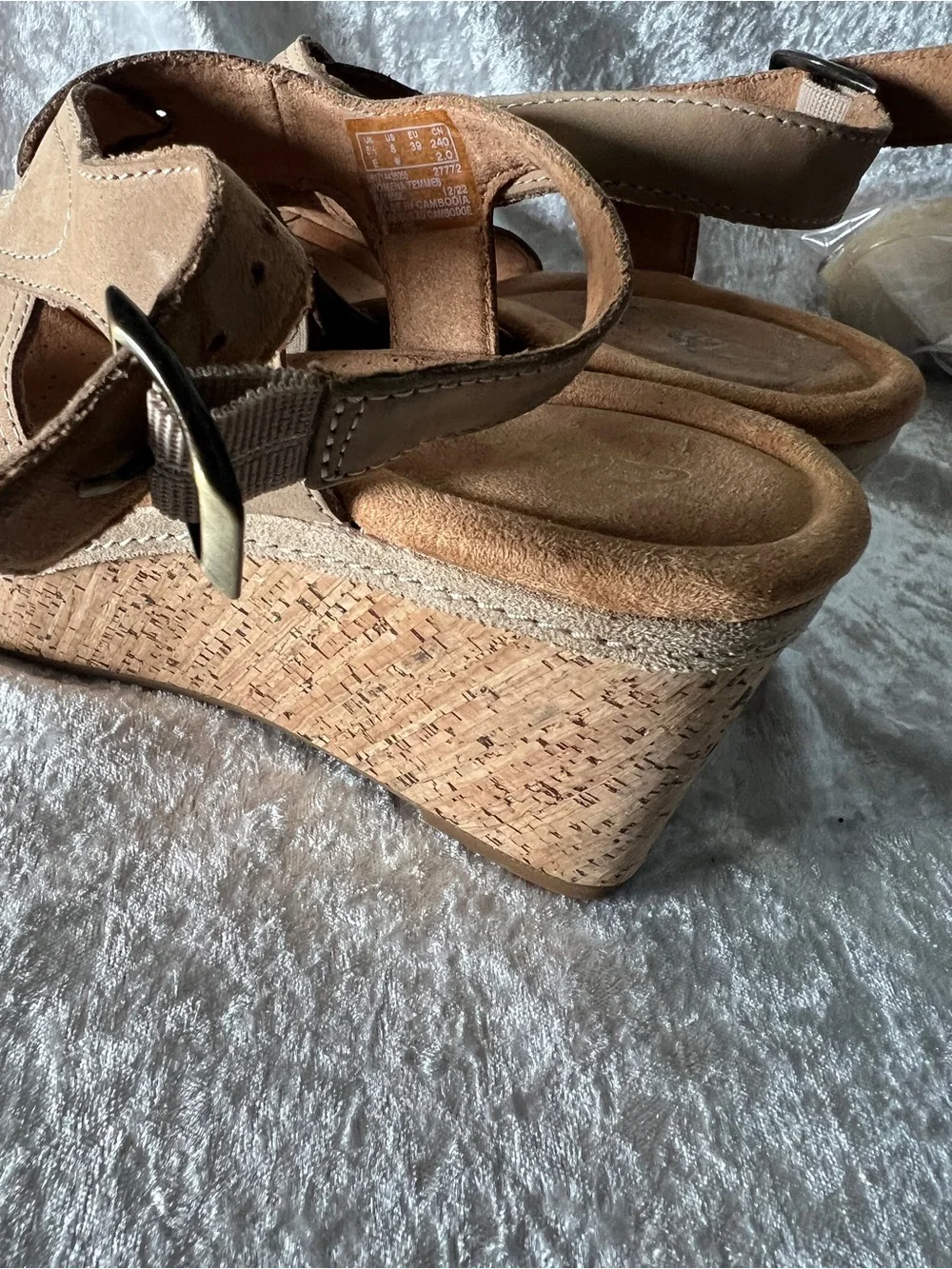 Clarks soft tan